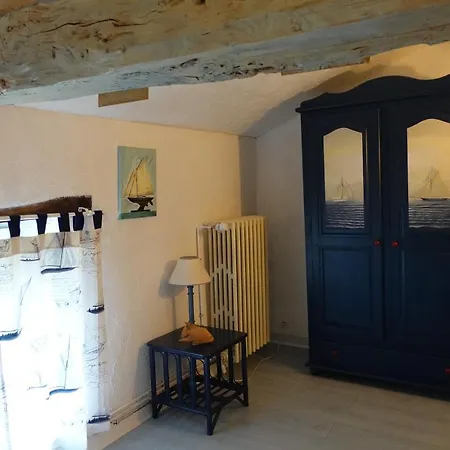 Gite 4 Etoiles Avec Hebergement Insolite - 10 Personnes Foussais Exterior photo